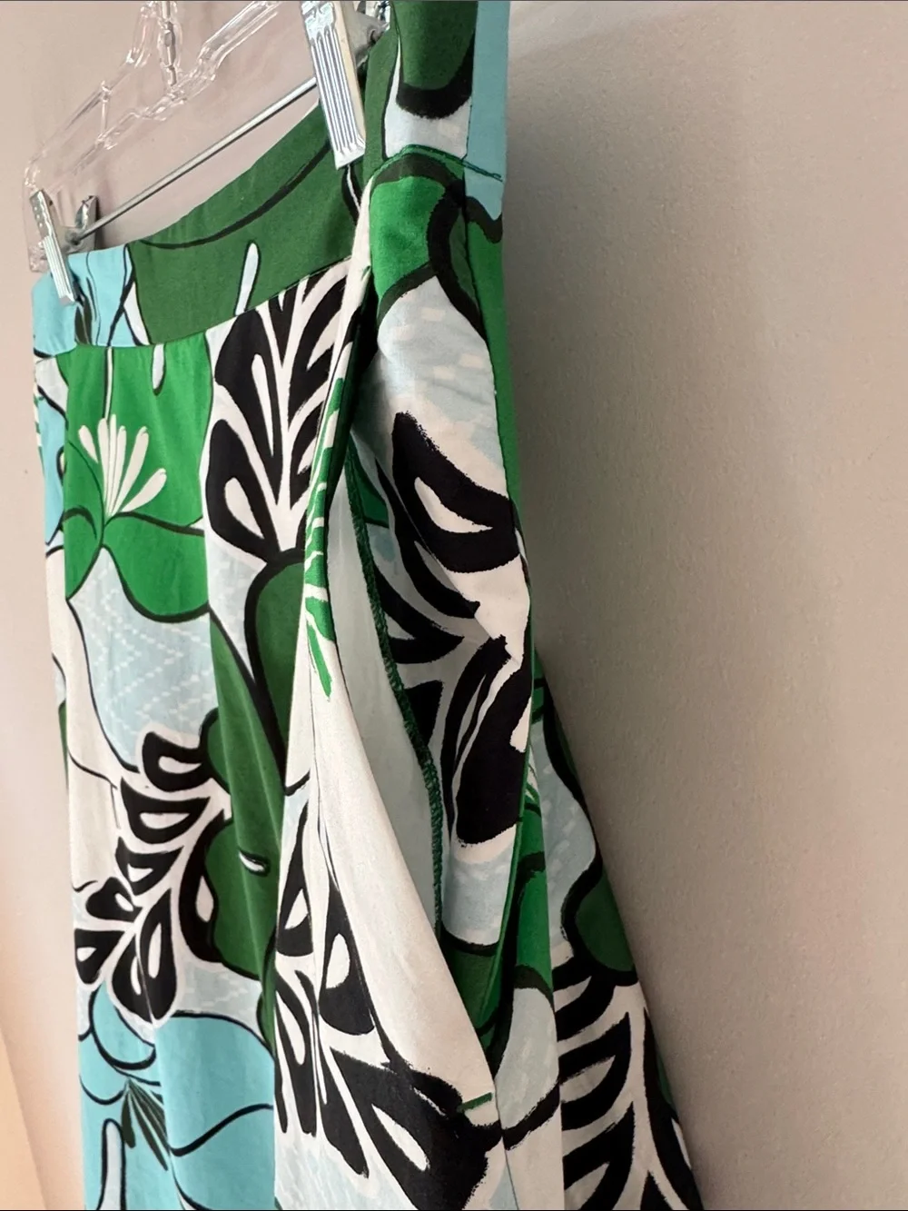 🆕 - Ann Taylor - Floral Tea Length Skirt - Leafy Green - Size 8